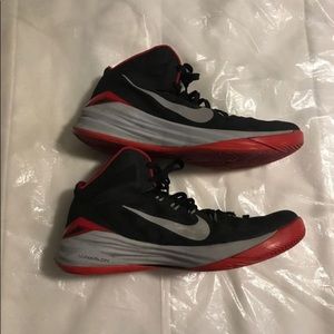 Nike hyperdunk size 10.5 barley used